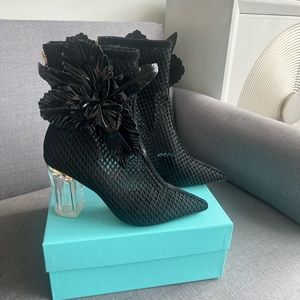 Cecelia New York boots